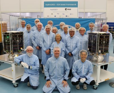 Celebrating HydroGNSS: Team Photo Marks a Major Milestone